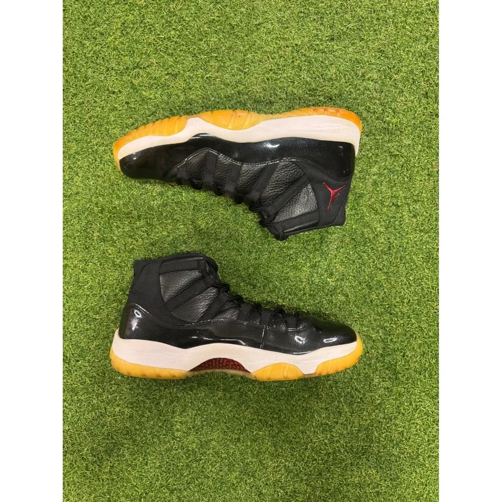 Air Jordan 11 Retro 72-10 Black Gym Red White 378037-002 Mens Size 11 Basketball